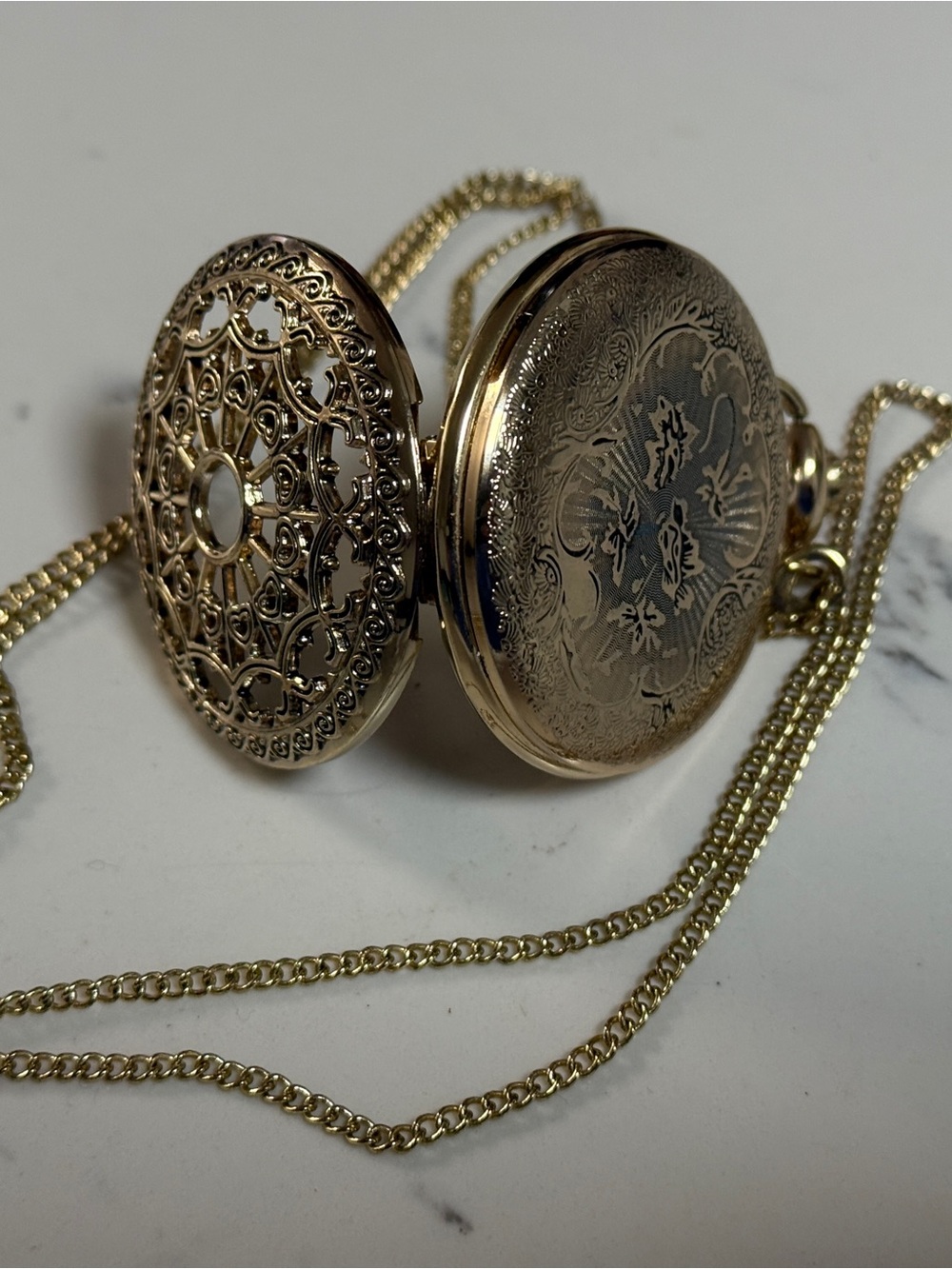 Long Goldtone Chain w Large Watch w/Lacey Cover Pendant Necklace 31”length works - Picture 5 of 7